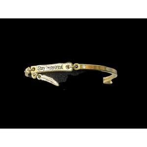 Jessica Simpson Bangle Bracelet Chain Dangle Feather Be Inspired- Gold Toned